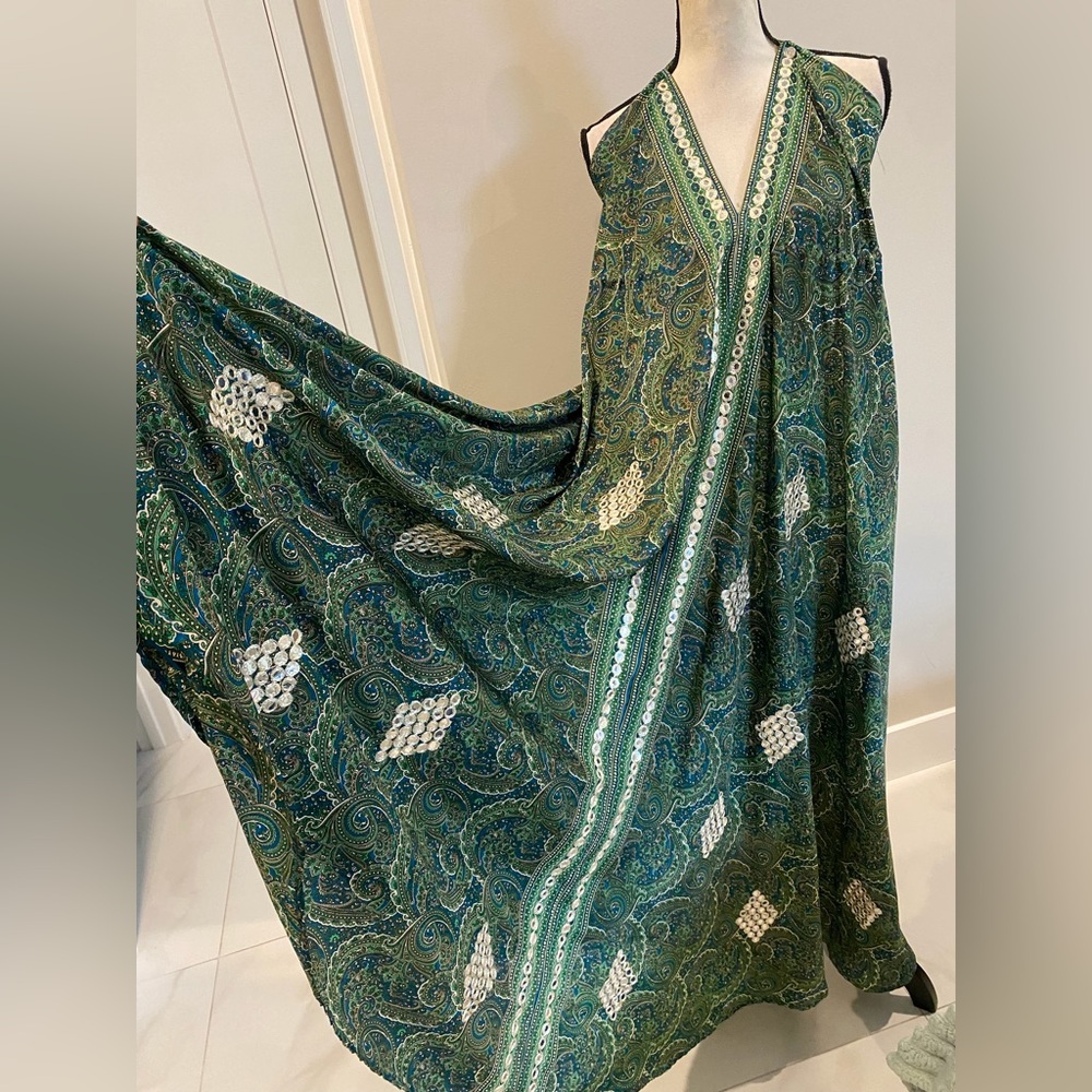 Elegant Green Paisley Maxi Dress